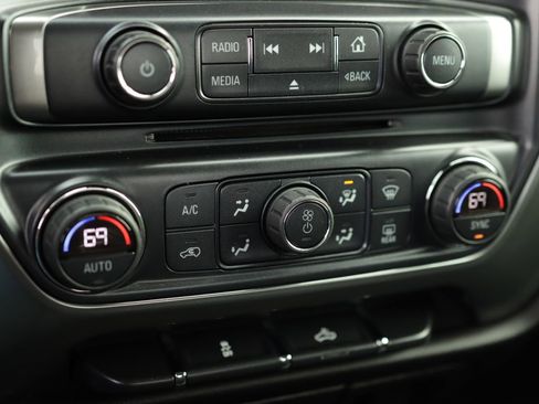 Used 2016 Chevrolet Silverado 2500 LT w/ LT Convenience Package image 16