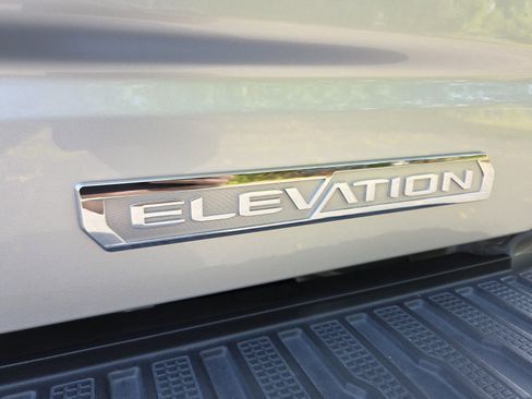 Used 2022 GMC Sierra 1500 Elevation w/ LPO, Elevation Black Package AWD/4WD image 15