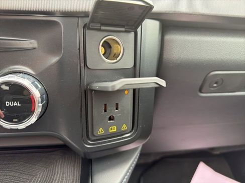 Used 2025 Ford F450 Platinum AWD/4WD image 42
