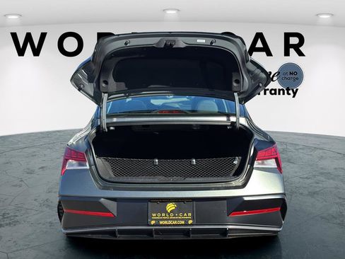 New 2026 Hyundai Elantra Limited FWD image 9