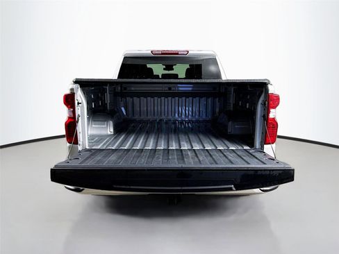 Used 2022 Chevrolet Silverado 1500 Custom image 24