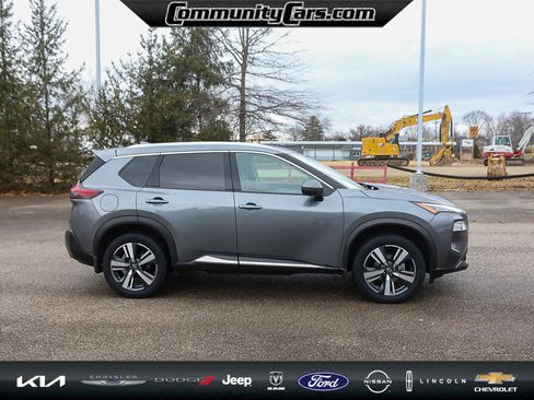 Used 2023 Nissan Rogue SL image 7