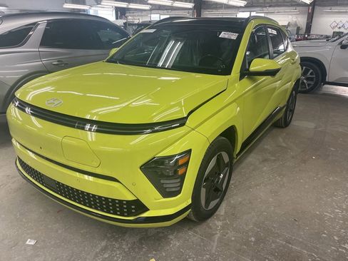 Used 2024 Hyundai Kona Limited FWD image 1