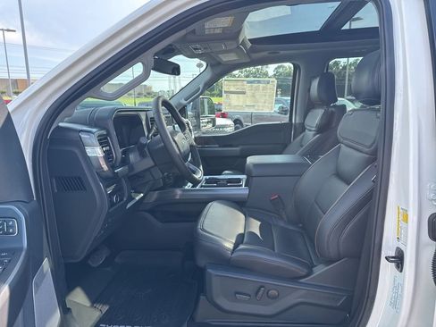 New 2025 Ford F250 Lariat w/ Lariat Ultimate Package image 12