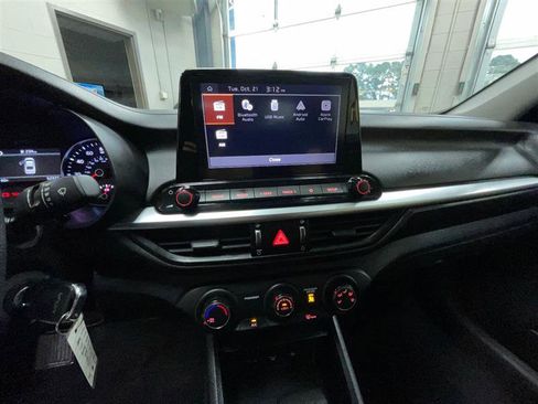 Used 2024 Kia Forte LXS image 16