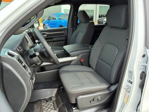 New 2027 RAM 1500 4x4 Crew Cab image 15