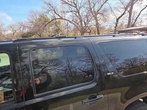 Used 2012 GMC Yukon XL SLT w/ SLT-2 Equipment Package image 16