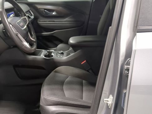 Used 2023 GMC Terrain SLE w/ Driver Convenience Package image 20