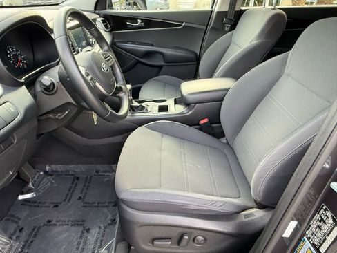 Used 2019 Kia Sorento LX w/ Option Group 020 image 22