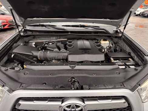 Used 2013 Toyota 4Runner Limited image 33