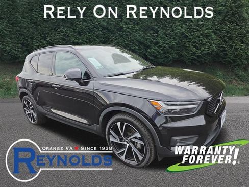 Used 2022 Volvo XC40 T5 R-Design w/ Advanced Package AWD/4WD image 1