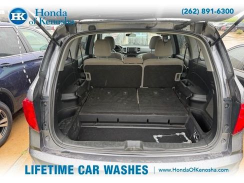 Used 2016 Honda Pilot LX image 10