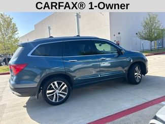 Used 2017 Honda Pilot Touring video 2