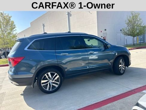 Used 2017 Honda Pilot Touring image 2