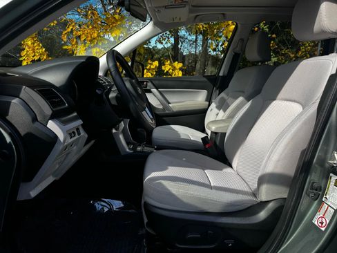 Used 2017 Subaru Forester 2.5i Premium w/ All-Weather Package image 13