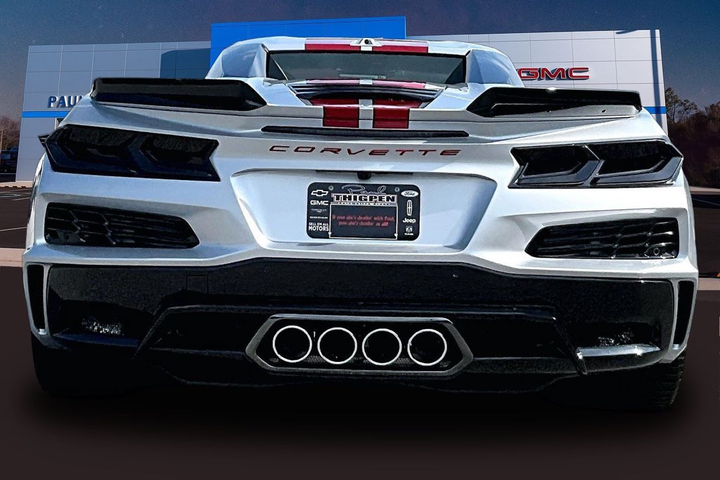 Used 2026 Chevrolet Corvette Z06 RWD image 6