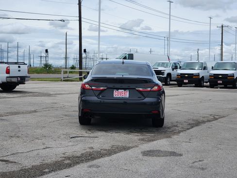 Used 2025 Toyota Camry SE w/ Multimedia Upgrade Package FWD image 6