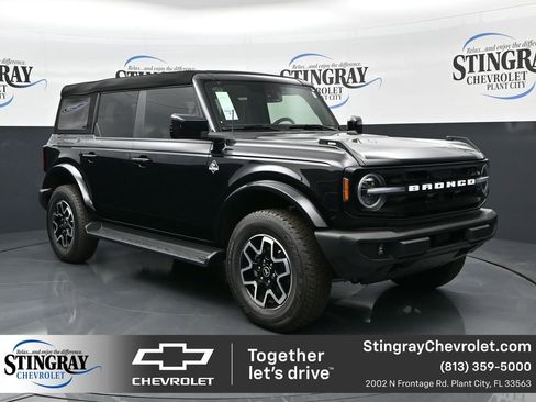 Used 2025 Ford Bronco Outer Banks image 1