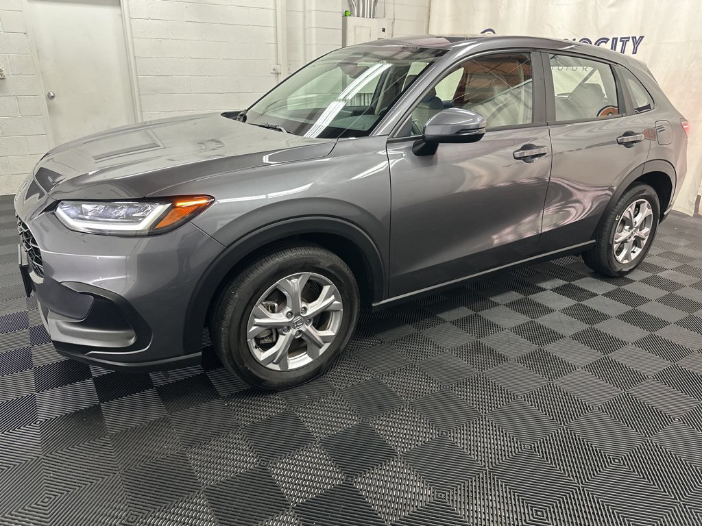 Used 2024 Honda HR-V LX image 2