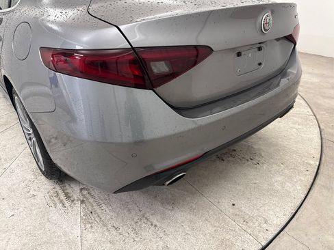 Used 2019 Alfa Romeo Giulia Ti w/ Quick Order Package 22Z Lusso RWD image 19