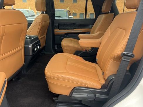 Certified 2022 Ford Expedition Platinum image 24