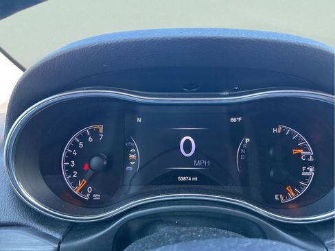 Certified 2021 Jeep Grand Cherokee Limited w/ Luxury Group II image 12