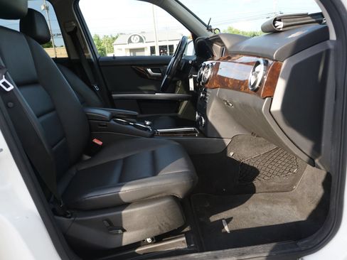 Used 2015 Mercedes-Benz GLK 350 2WD image 15