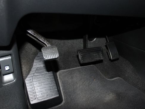 Used 2011 Honda Pilot EX image 10