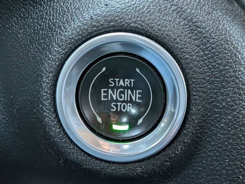 Used 2022 Chevrolet Silverado 1500 LTZ AWD/4WD image 29