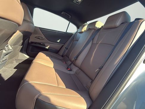 New 2025 Lexus ES 350 350 image 10