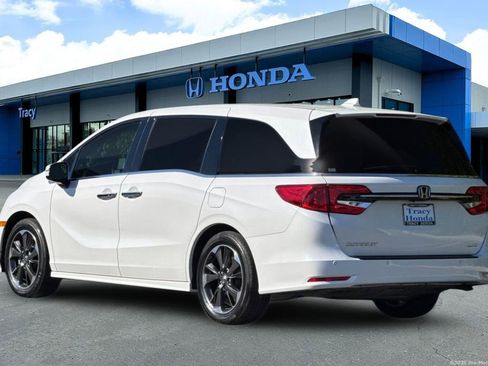 Certified 2024 Honda Odyssey Elite image 10