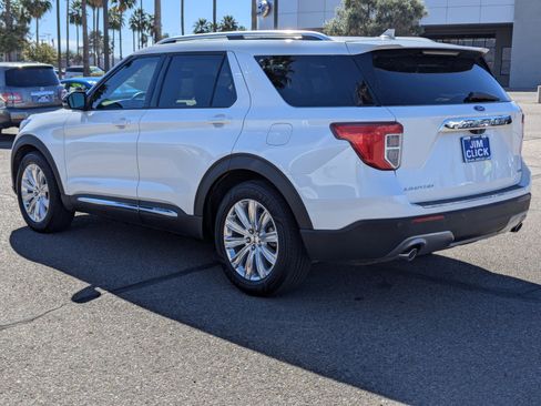 Certified 2020 Ford Explorer Limited image 4