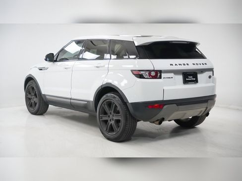 Used 2014 Land Rover Range Rover Evoque Pure Plus image 3