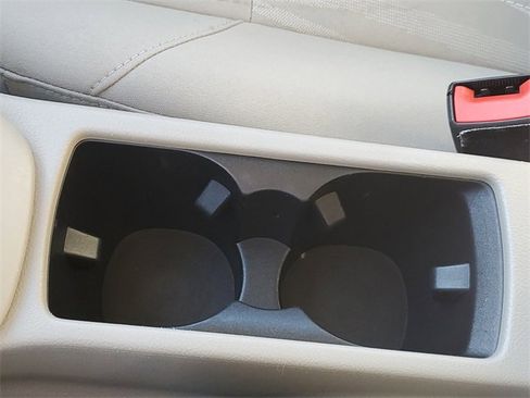 Used 2017 Ford Focus SE image 22