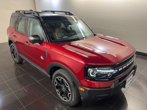 New 2026 Ford Bronco Sport Outer Banks w/ Outer Banks Tech Package+ AWD/4WD image 1