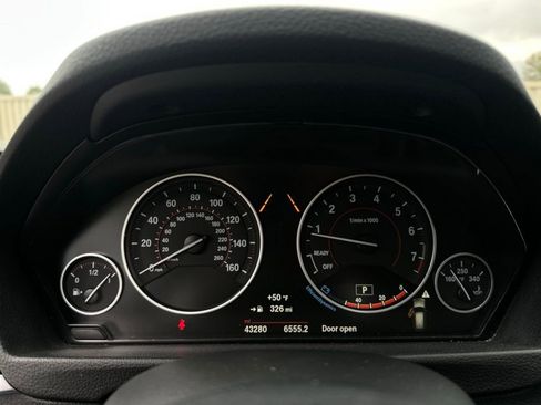 Used 2016 BMW 328i xDrive Wagon AWD/4WD image 34