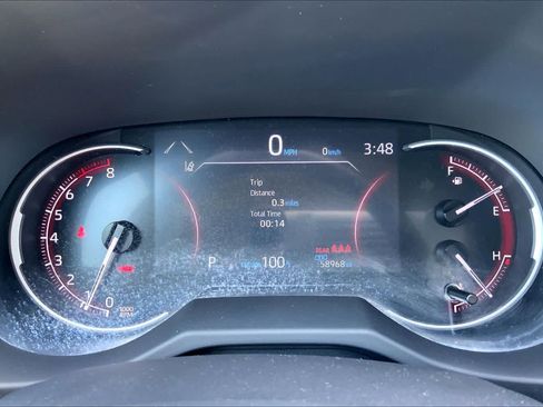 Used 2024 Toyota RAV4 XLE FWD image 23