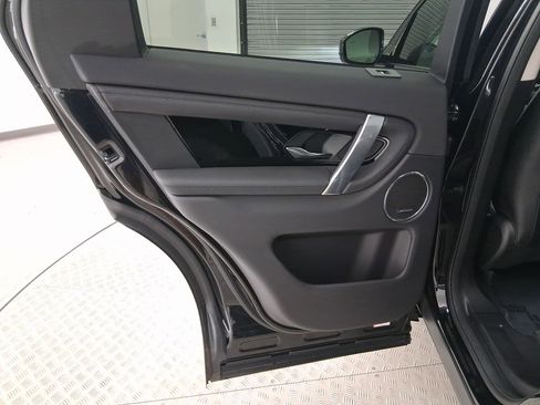 New 2025 Land Rover Discovery Sport S image 29