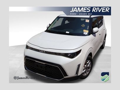 Used 2025 Kia Soul LX w/ LX Technology Package