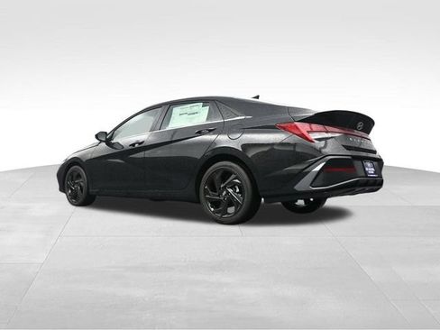 New 2026 Hyundai Elantra SEL Sport Premium FWD image 34