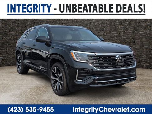 Used 2026 Volkswagen Atlas Cross Sport SEL Premium R-Line AWD/4WD image 1