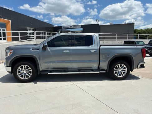 Used 2020 GMC Sierra 1500 SLT w/ SLT Premium Plus Package AWD/4WD image 2