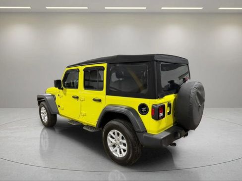 Used 2023 Jeep Wrangler Sport S image 13