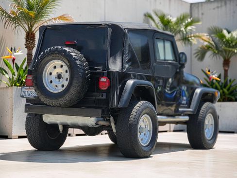 Used 2004 Jeep Wrangler X w/ Full Face Tire & Wheel Group AWD/4WD image 6