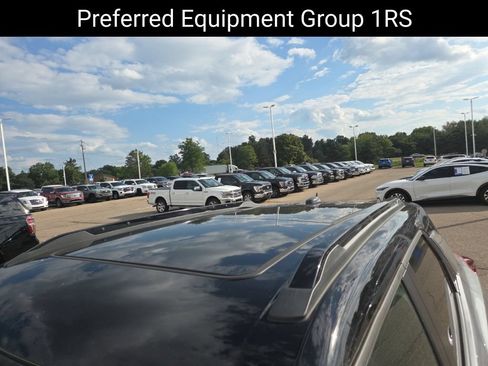 Used 2021 Chevrolet TrailBlazer RS w/ Sun and Liftgate Package AWD/4WD image 13
