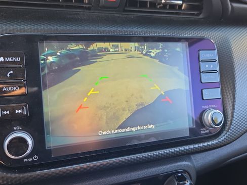 Used 2022 Nissan Kicks SV FWD image 23