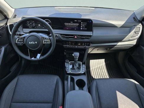 New 2026 Kia Seltos EX FWD image 10