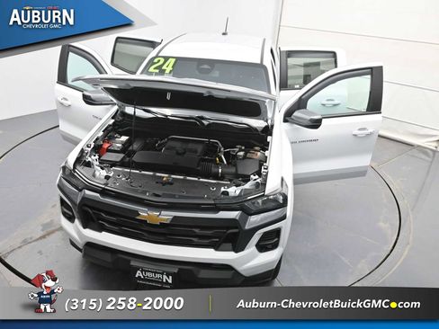 Certified 2024 Chevrolet Colorado LT w/ LT Convenience Package II image 32