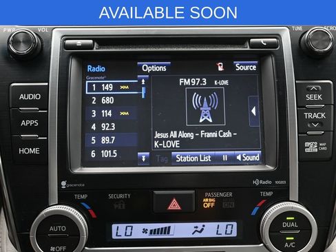 Used 2014 Toyota Camry XLE w/ Leather Package image 20