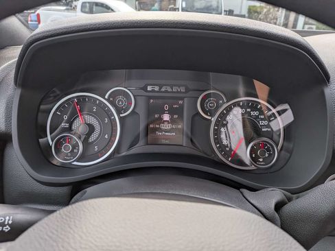 New 2026 RAM 3500 Tradesman AWD/4WD image 32
